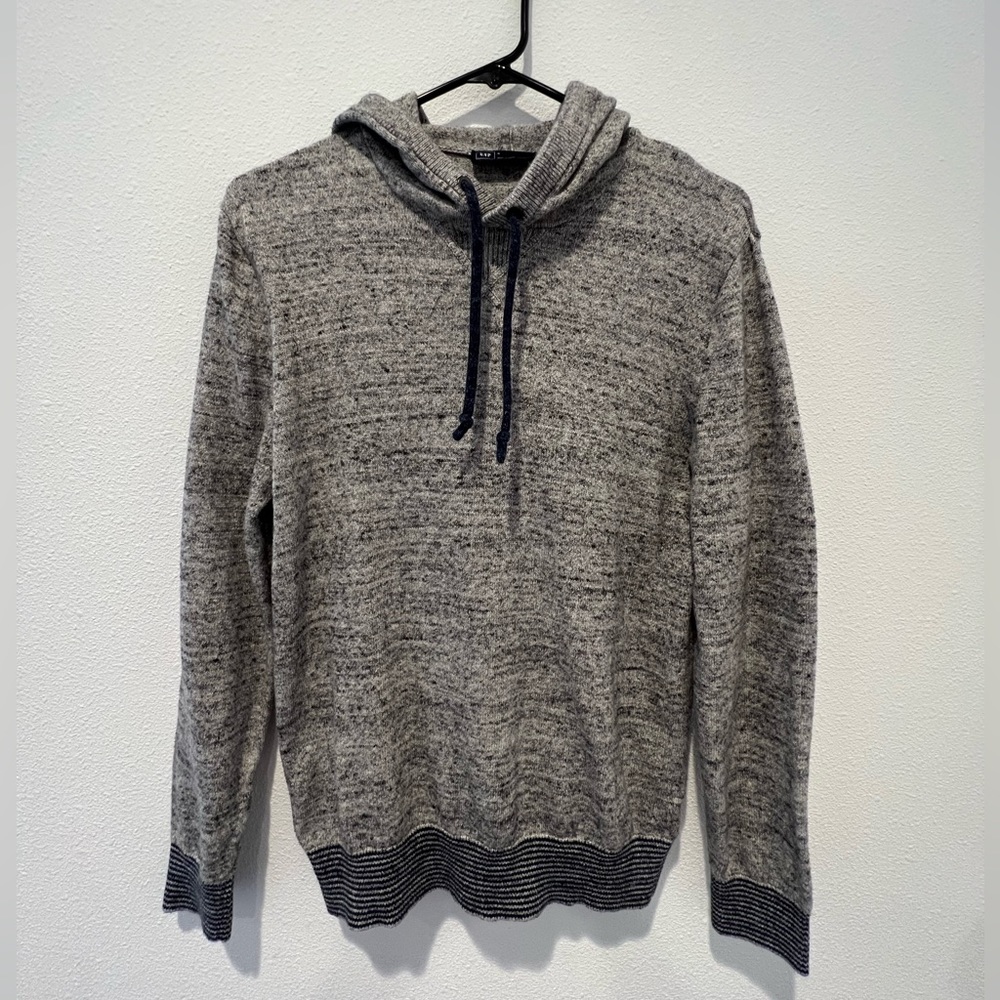 Gap Men’s Pullover Hoodie - Grey with Navy Blue accents - Size:  Small